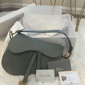 Saddle Bag Gray Stone Grained
Calfskin with strap Christian Dior Paris embroider